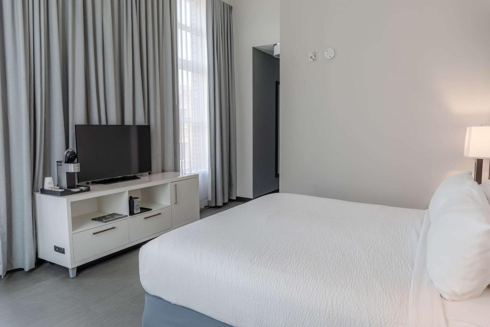 Tryp By Wyndham Savannah Exterior foto