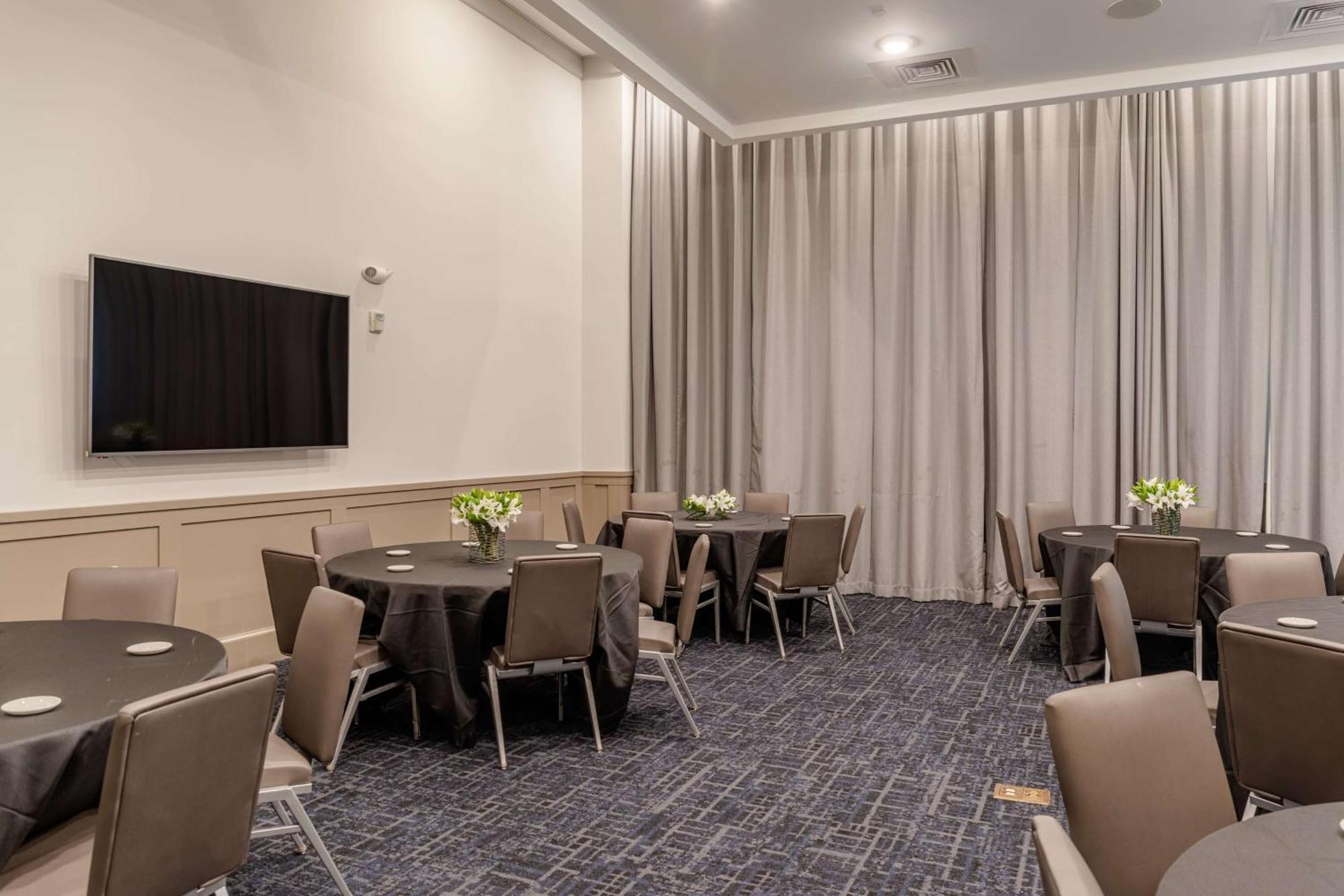 Tryp By Wyndham Savannah Exterior foto